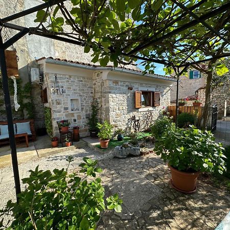 Casa Borgo Hotel Bale Exterior photo